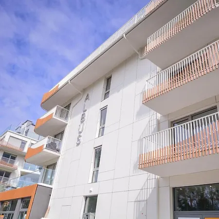 Apartment Na Wyspie - Albus & Rubus - Parking