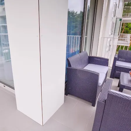 Na Wyspie - Albus & Rubus - Parking