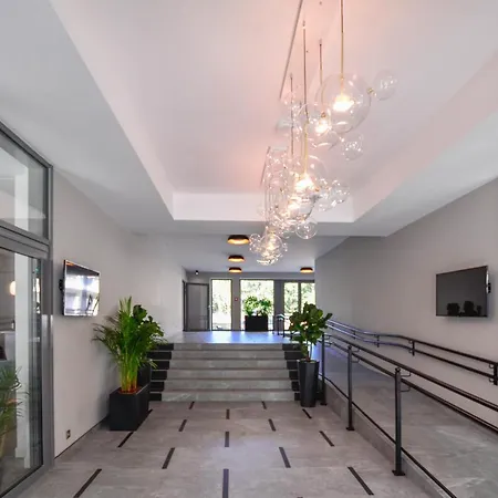 Na Wyspie - Albus & Rubus - Parking *